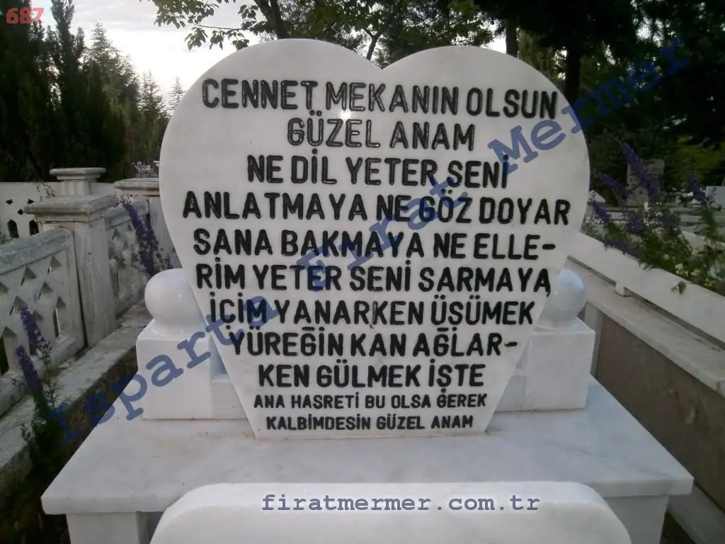Isparta’da yapılmış, çerçeveli ve baş taşlı bir kabir — 85
