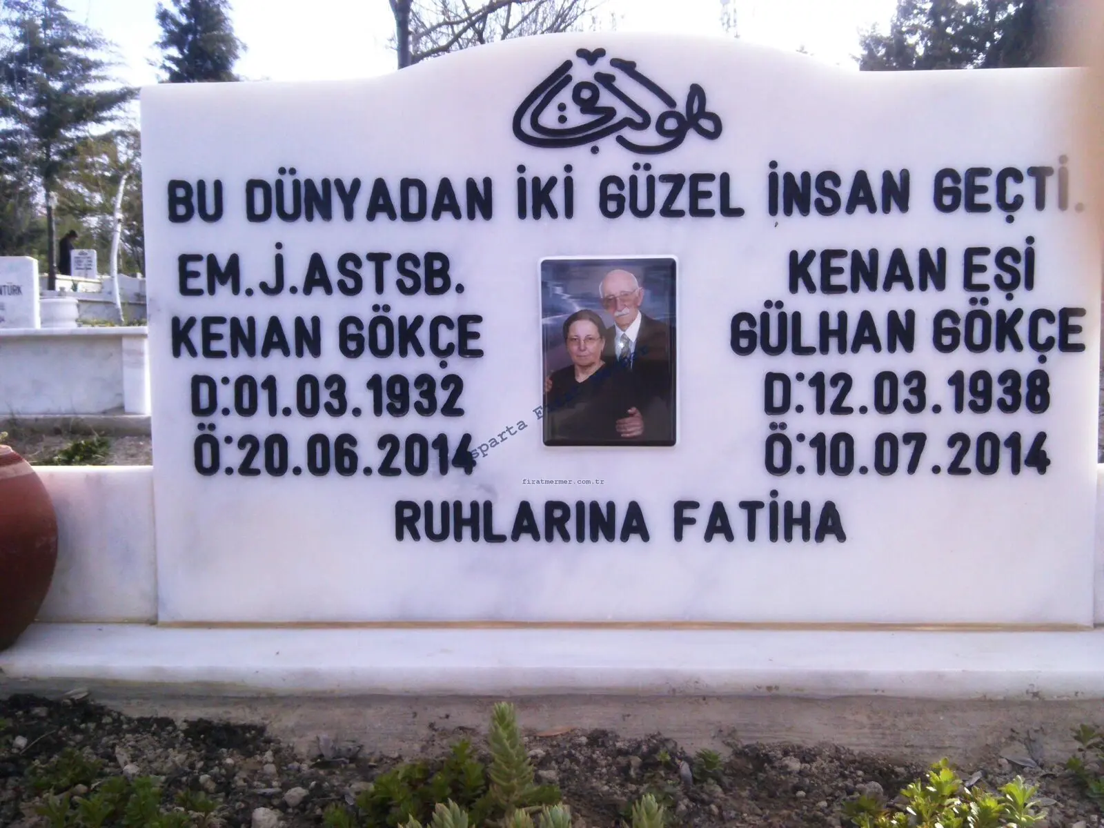 Isparta’da yapılmış, çerçeveli ve baş taşlı bir kabir — 215